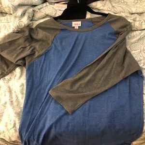 Lularoe randy tee